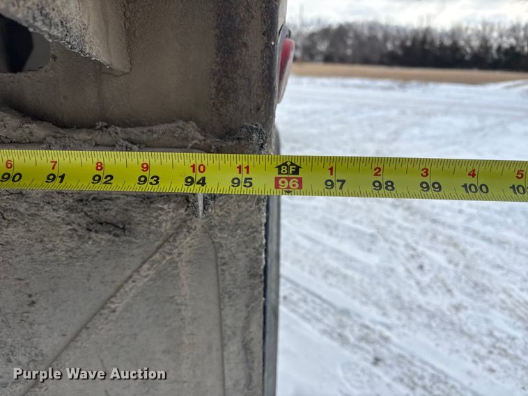 image for item FG2606 1992 Ford LT9000 Dump truck