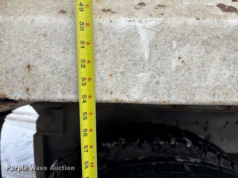 image for item FG2606 1992 Ford LT9000 Dump truck