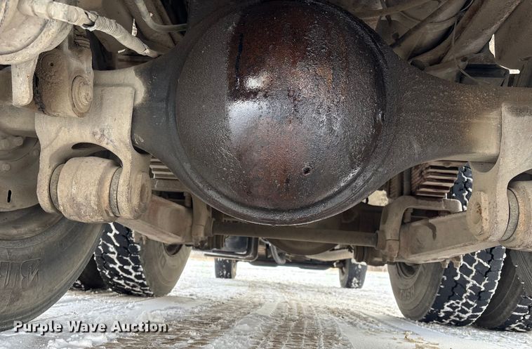 image for item FG2606 1992 Ford LT9000 Dump truck