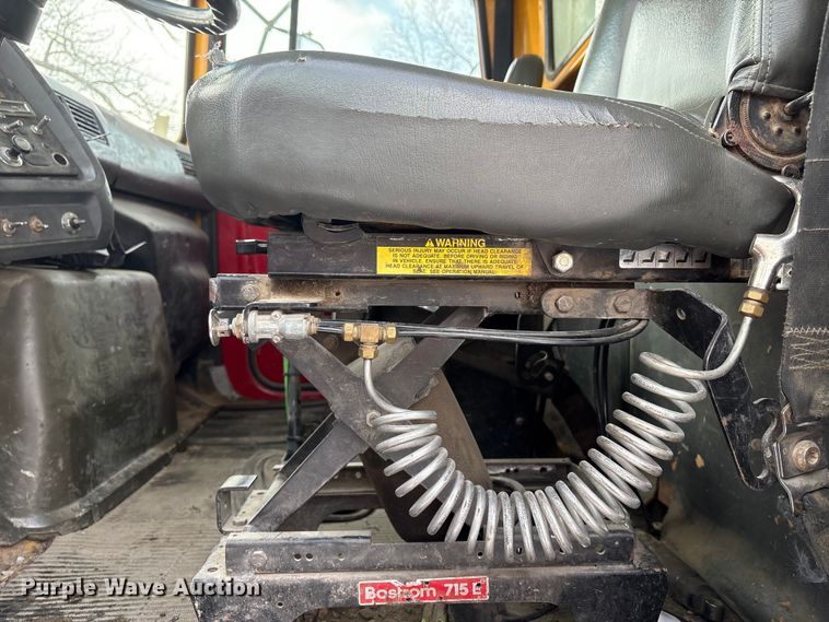 image for item FG2606 1992 Ford LT9000 Dump truck