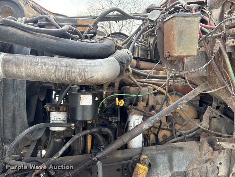 image for item FG2606 1992 Ford LT9000 Dump truck