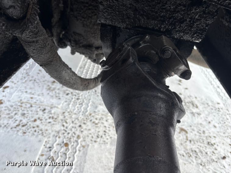 image for item FG2606 1992 Ford LT9000 Dump truck