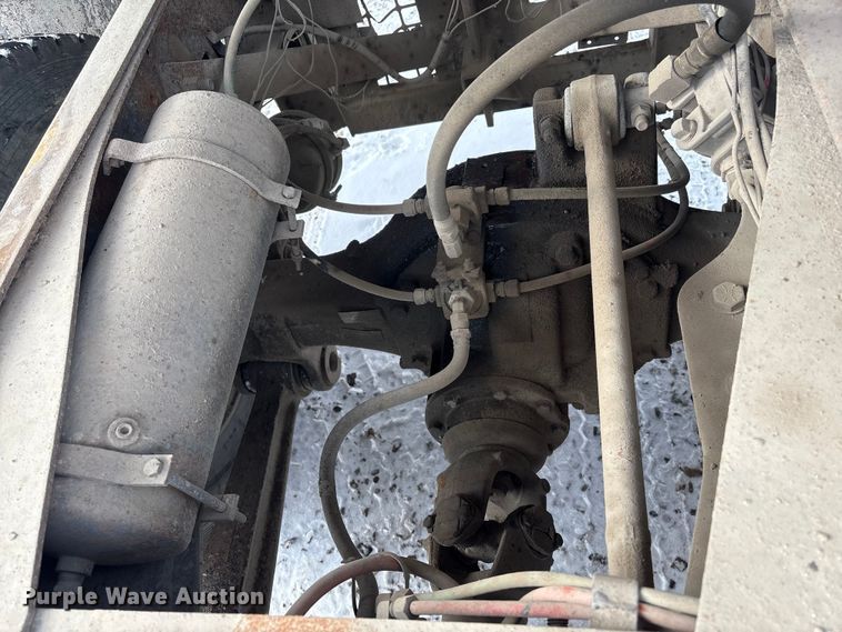 image for item FG2606 1992 Ford LT9000 Dump truck