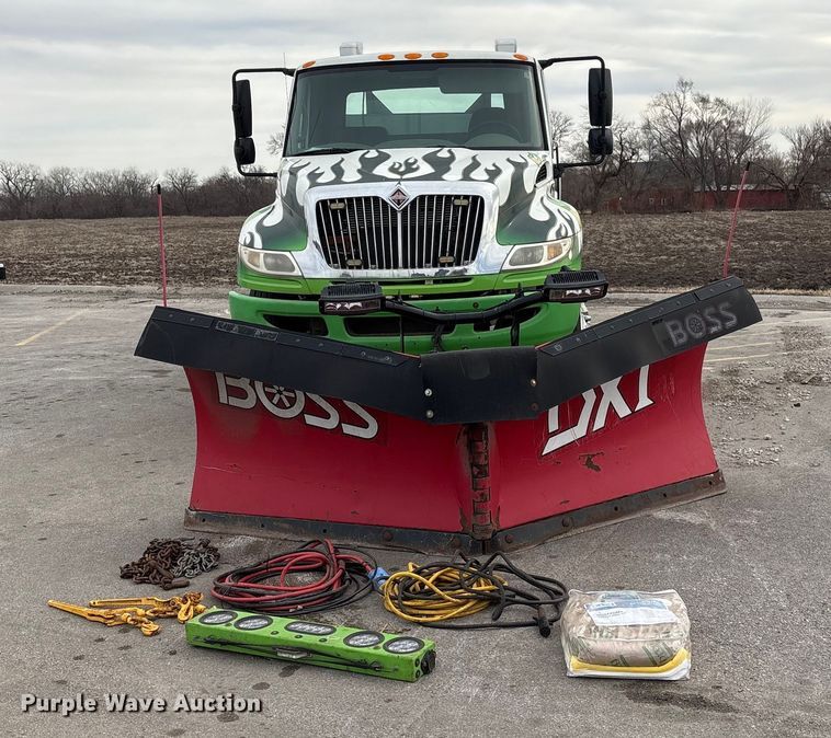 image for item FG2627 2010 International MA025 tow truck