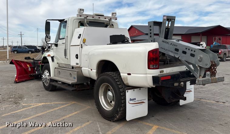 image for item FG2627 2010 International MA025 tow truck