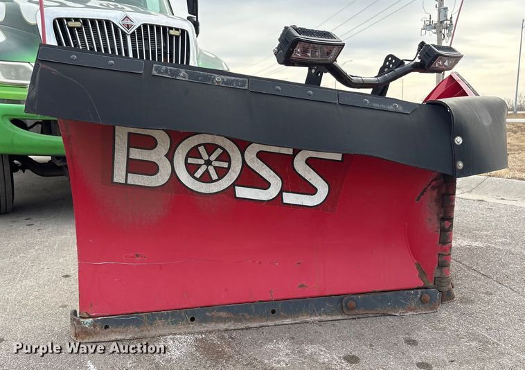 image for item FG2627 2010 International MA025 tow truck