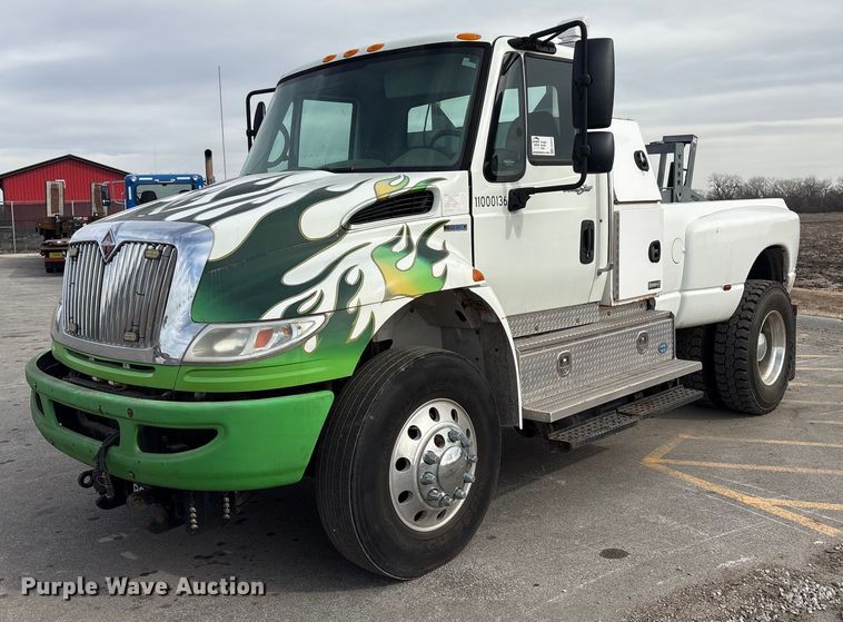 image for item FG2627 2010 International MA025 tow truck