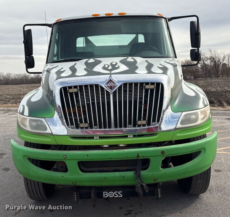 image for item FG2627 2010 International MA025 tow truck