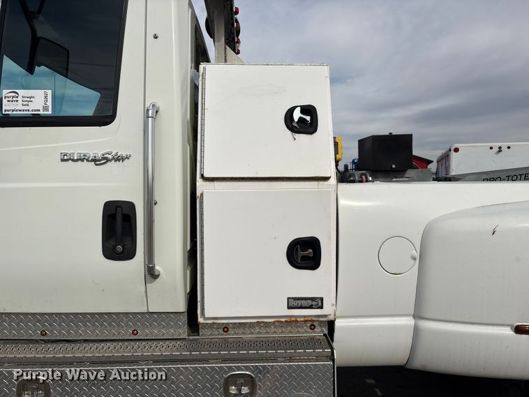 image for item FG2627 2010 International MA025 tow truck