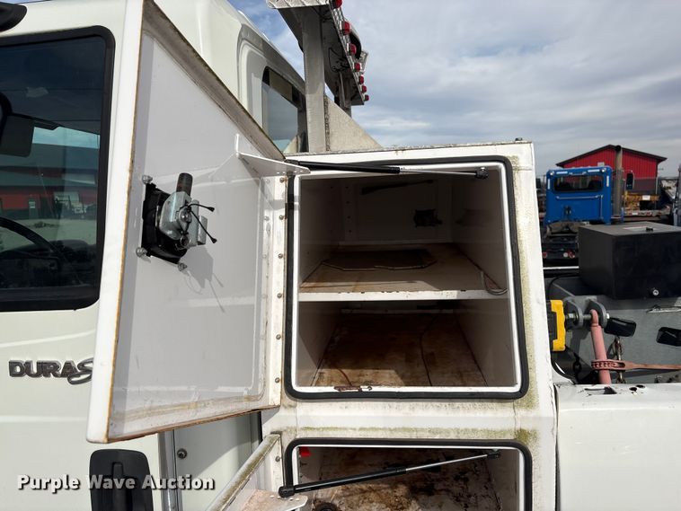 image for item FG2627 2010 International MA025 tow truck