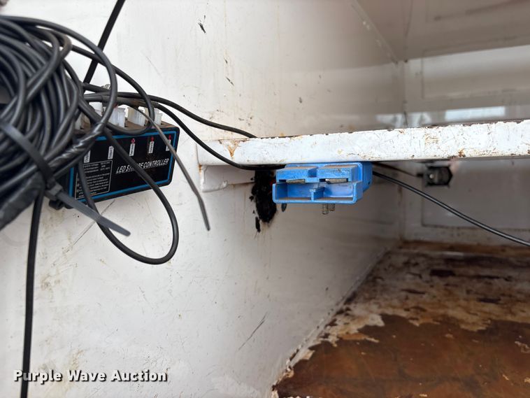 image for item FG2627 2010 International MA025 tow truck