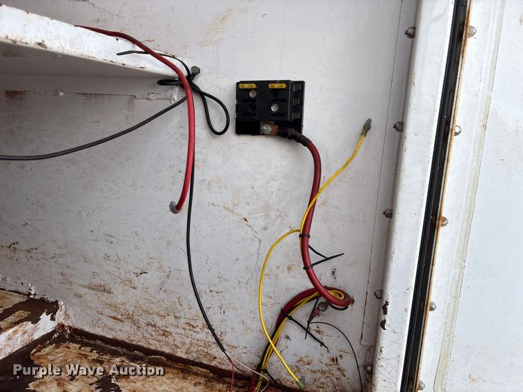 image for item FG2627 2010 International MA025 tow truck