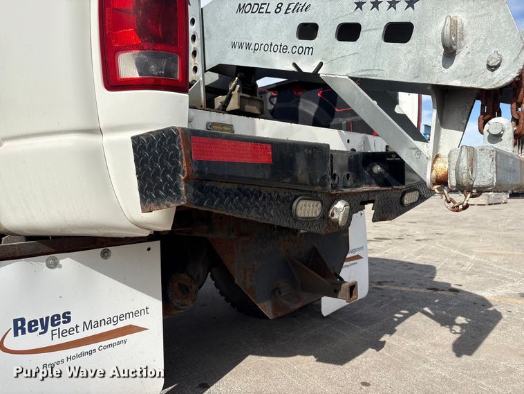 image for item FG2627 2010 International MA025 tow truck