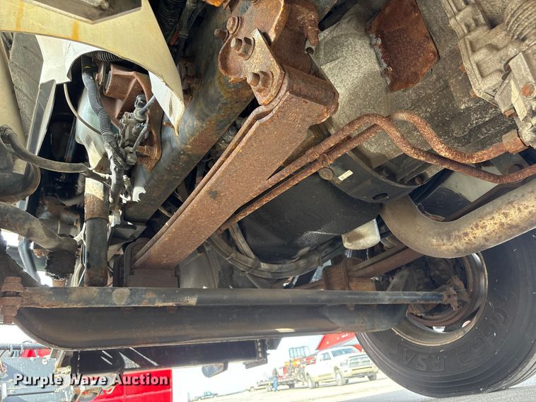 image for item FG2627 2010 International MA025 tow truck