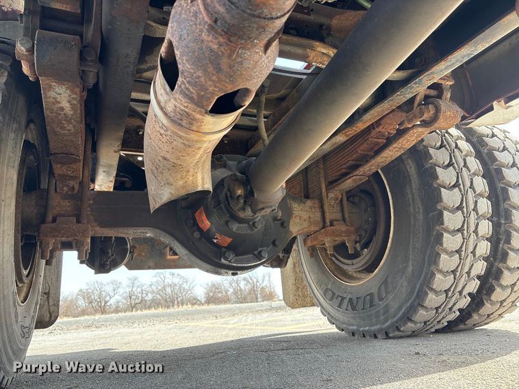 image for item FG2627 2010 International MA025 tow truck