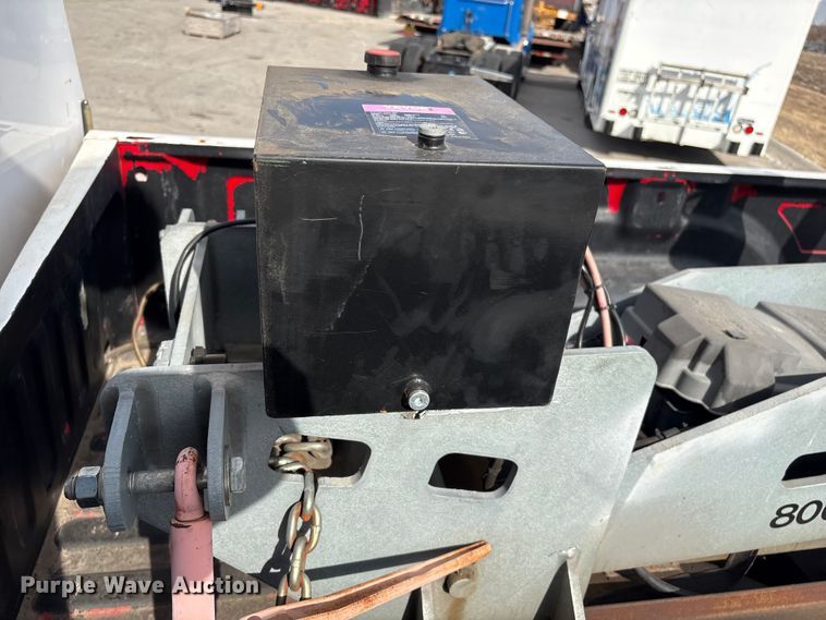 image for item FG2627 2010 International MA025 tow truck