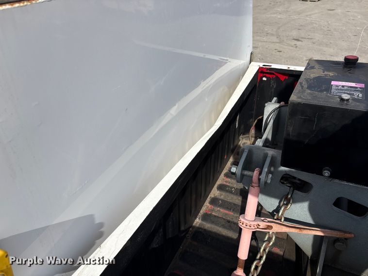 image for item FG2627 2010 International MA025 tow truck