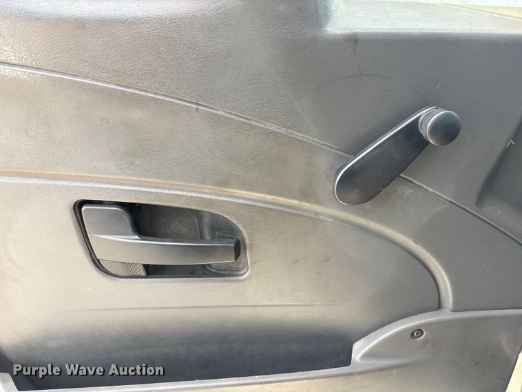 image for item FG2627 2010 International MA025 tow truck