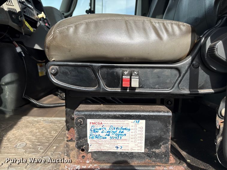 image for item FG2627 2010 International MA025 tow truck