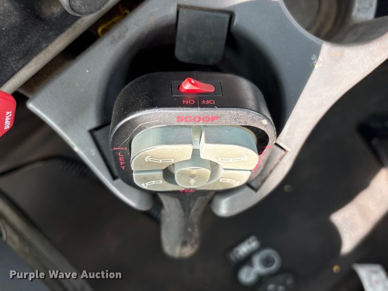 image for item FG2627 2010 International MA025 tow truck