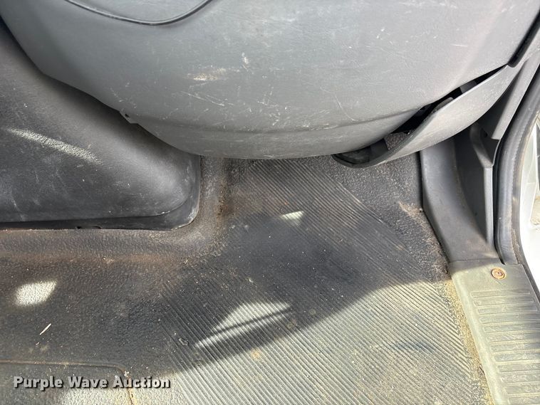 image for item FG2627 2010 International MA025 tow truck