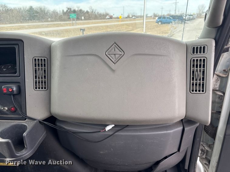 image for item FG2627 2010 International MA025 tow truck