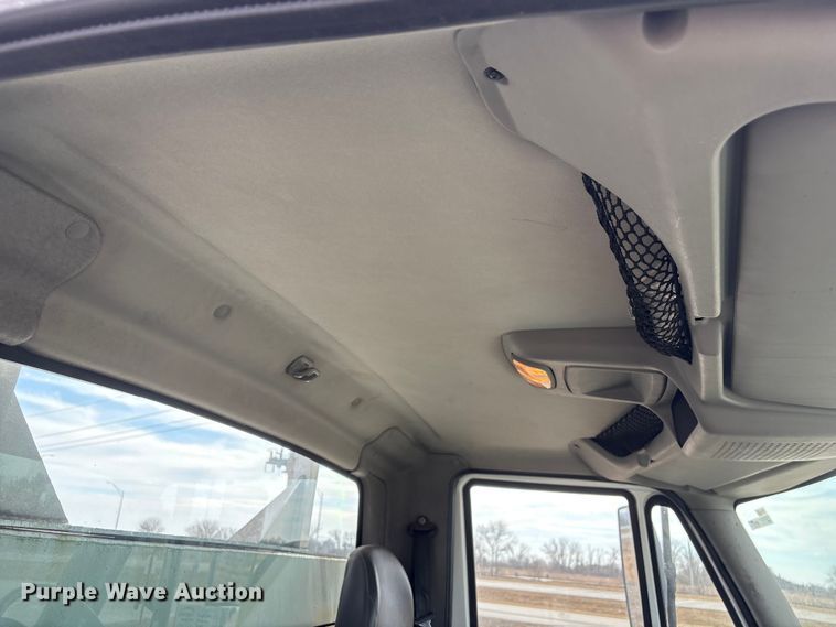 image for item FG2627 2010 International MA025 tow truck