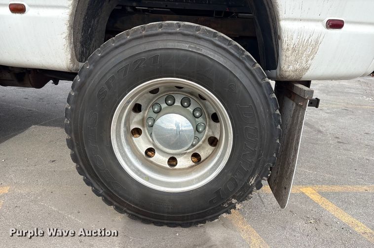 image for item FG2627 2010 International MA025 tow truck