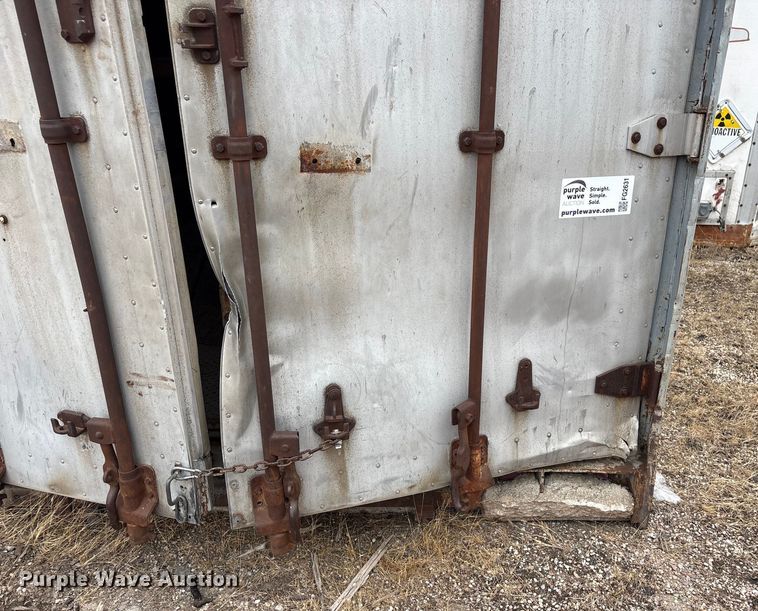 image for item FG2631 1977 Great Dane 730T-40 shipping container