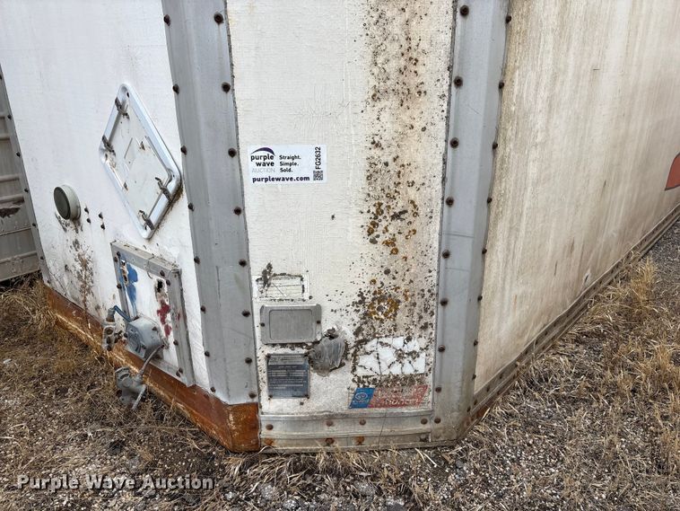 image for item FG2632 1980 Monon FA-70 shipping container