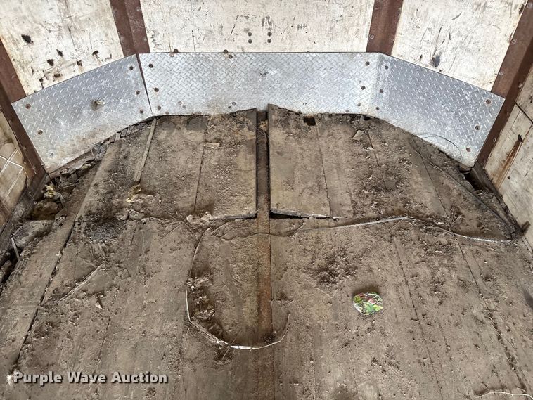 image for item FG2632 1980 Monon FA-70 shipping container