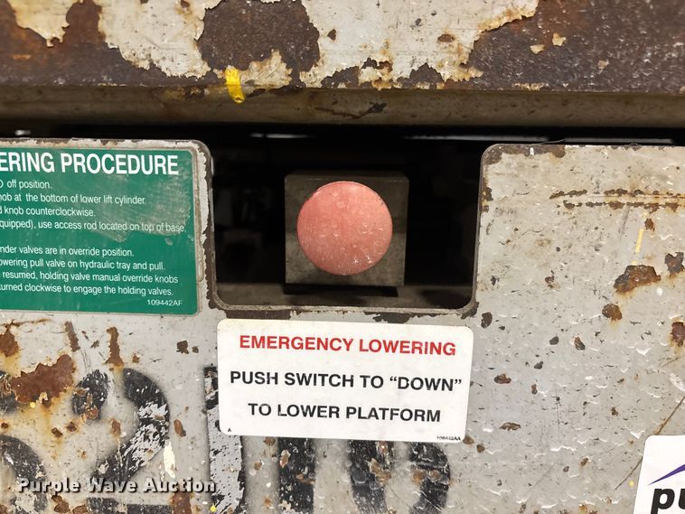 image for item FG2642 2000 Skyjack SJ III-3220 scissor lift