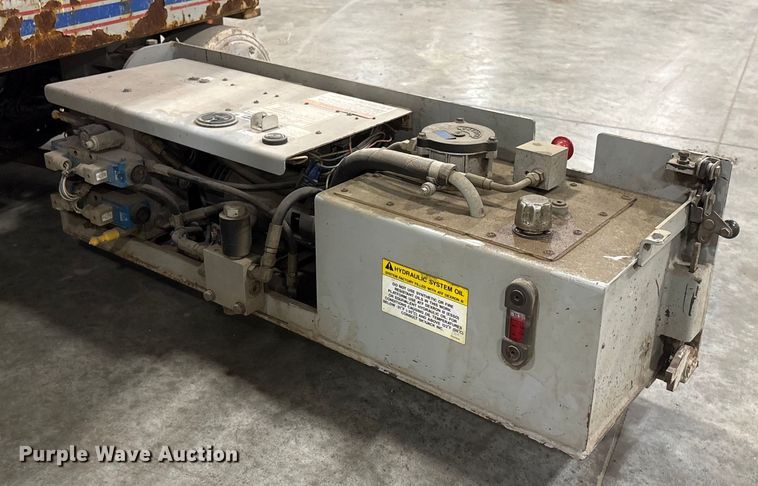 image for item FG2642 2000 Skyjack SJ III-3220 scissor lift