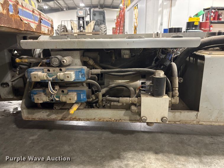 image for item FG2642 2000 Skyjack SJ III-3220 scissor lift