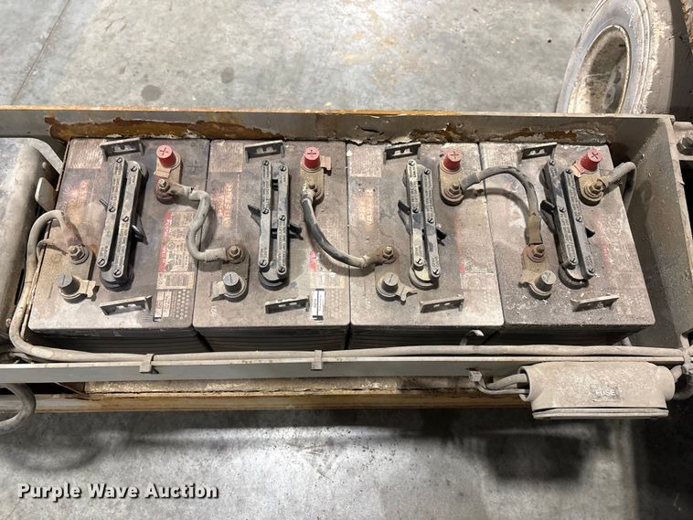 image for item FG2642 2000 Skyjack SJ III-3220 scissor lift