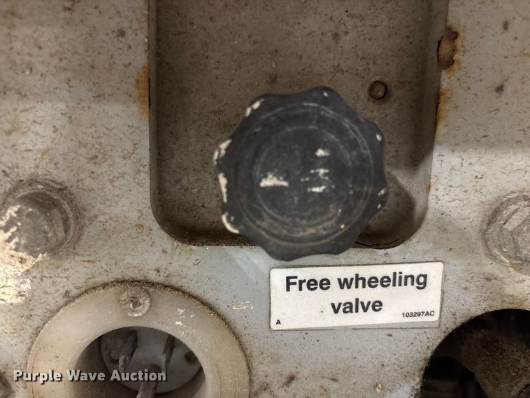 image for item FG2642 2000 Skyjack SJ III-3220 scissor lift