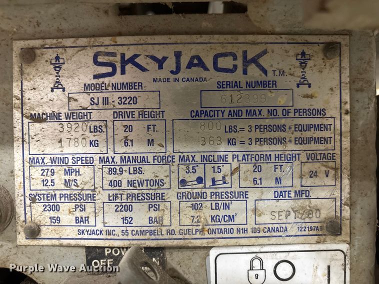 image for item FG2642 2000 Skyjack SJ III-3220 scissor lift