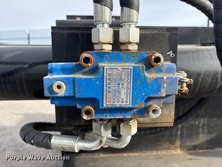 image for item FG2651 2025 Giyi SLS26 skid steer log splitter