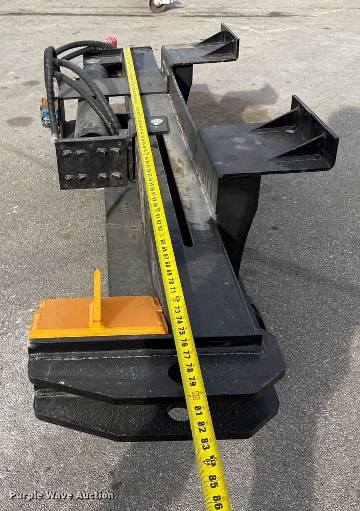 image for item FG2651 2025 Giyi SLS26 skid steer log splitter