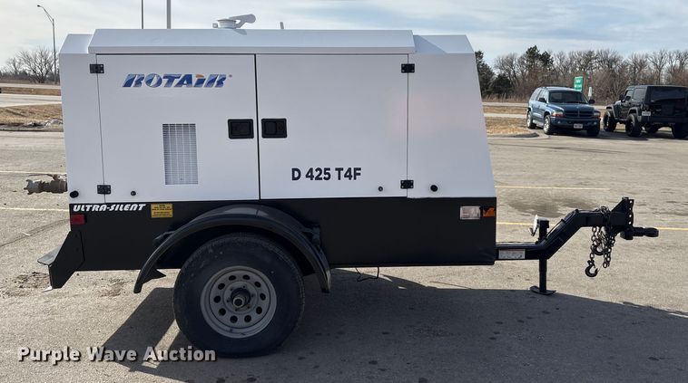 image for item FG2654 2017 Rotair D425T4F air compressor