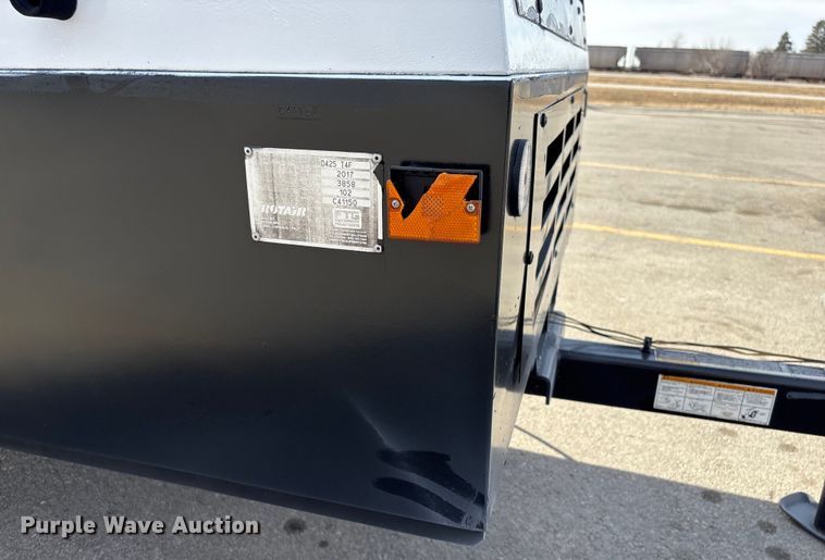 image for item FG2654 2017 Rotair D425T4F air compressor