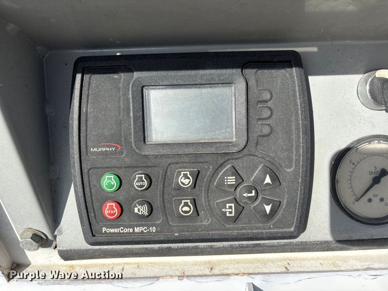 image for item FG2654 2017 Rotair D425T4F air compressor