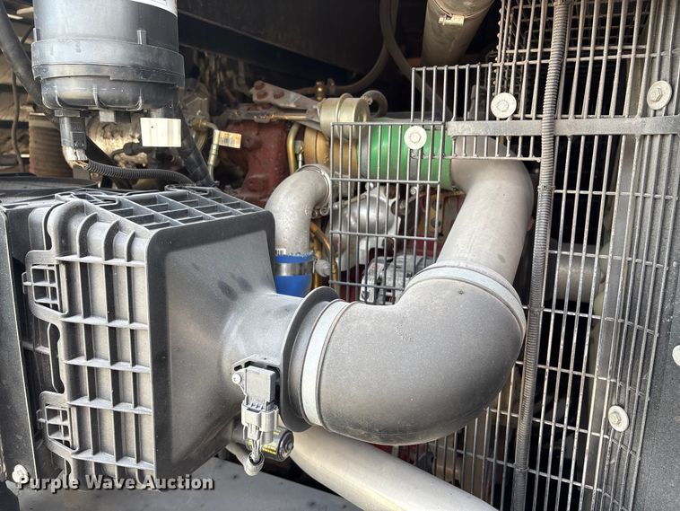 image for item FG2654 2017 Rotair D425T4F air compressor