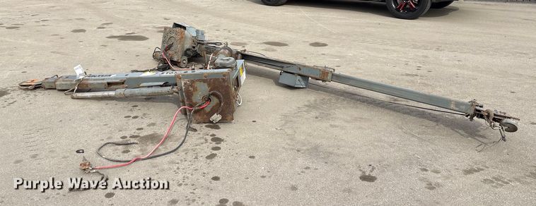 image for item FG2656 (2) Venturo service cranes