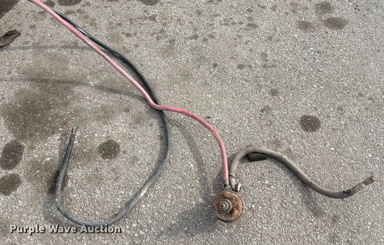 image for item FG2656 (2) Venturo service cranes