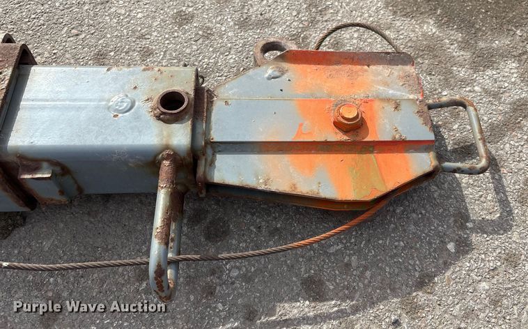 image for item FG2656 (2) Venturo service cranes