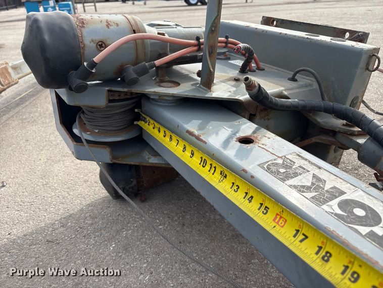 image for item FG2656 (2) Venturo service cranes