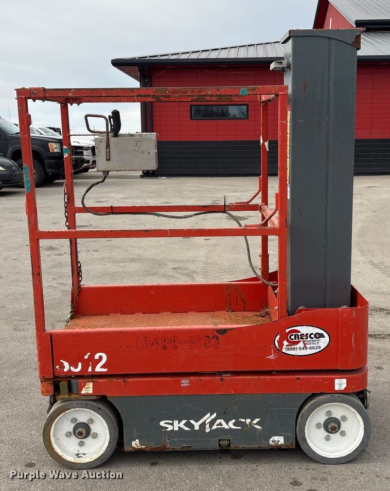 image for item FG2657 2017 Skyjack SJ12 vertical lift