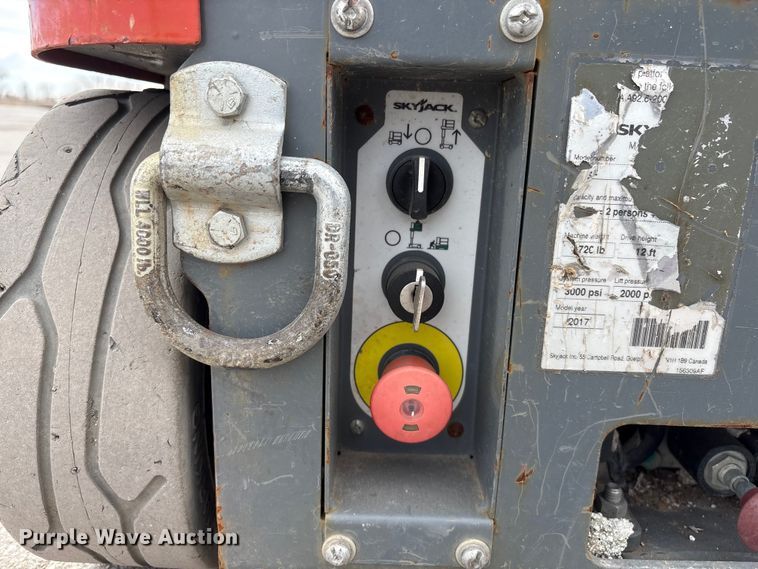 image for item FG2657 2017 Skyjack SJ12 vertical lift