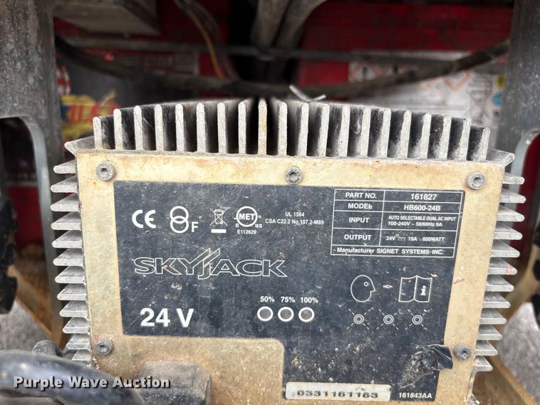 image for item FG2657 2017 Skyjack SJ12 vertical lift